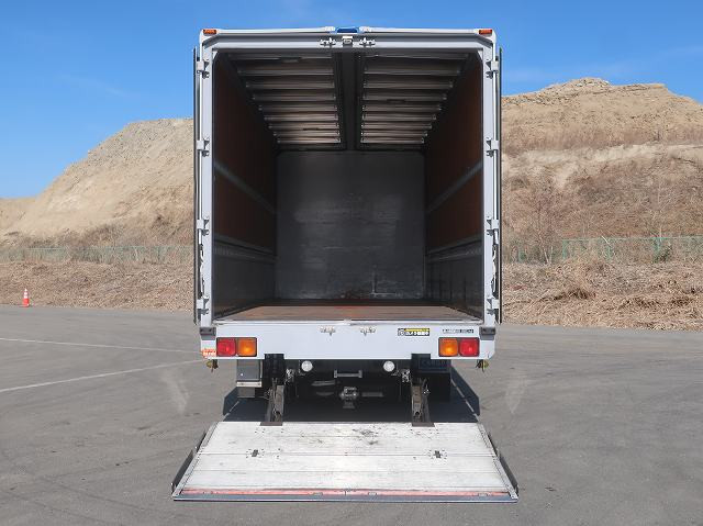 中古トラック いすゞアルミウィング ＃7