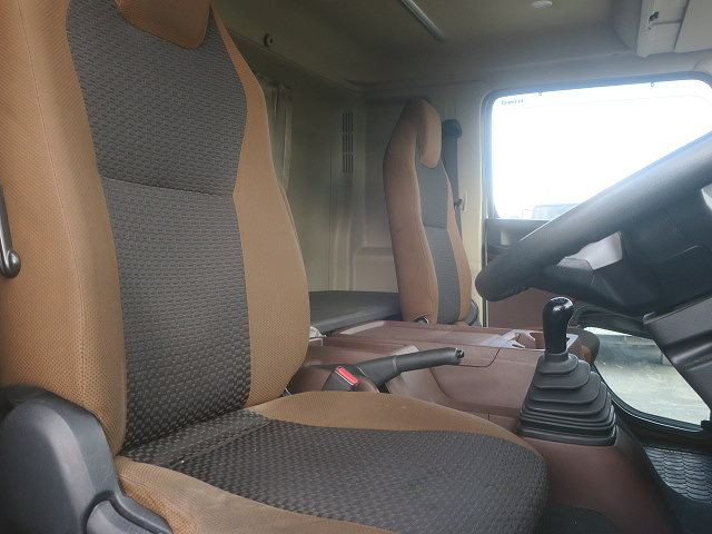 中古トラック 日野 レンジャー 中型アルミウィング