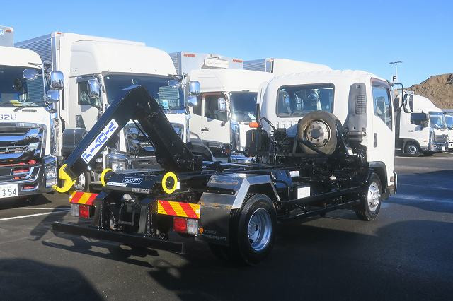 平成28年 いすゞフォワード 中型アームロール