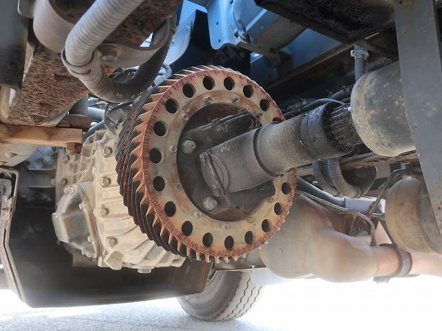 中古トラック UDトラックス クオン 大型コンクリートミキサー車