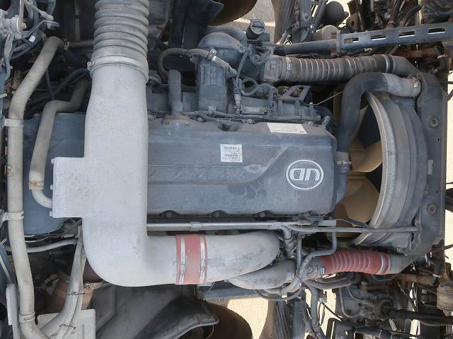 中古トラック UDトラックスコンクリートミキサー車 ＃15