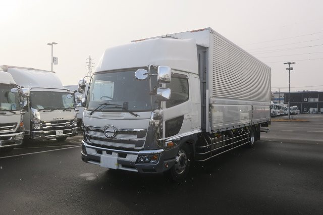 日野　アルミウィング／幌ウィング