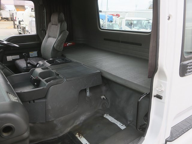 中古トラック いすゞコンクリートミキサー車 #23