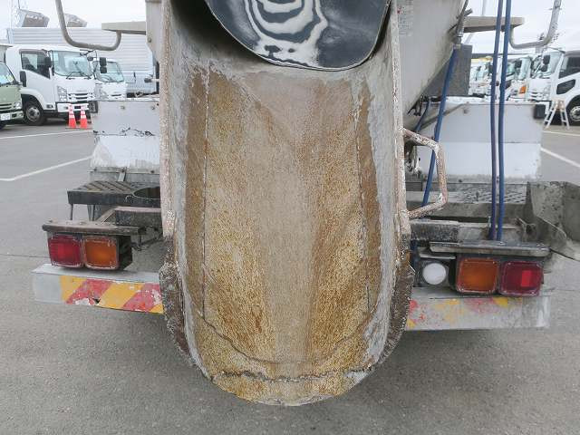 中古トラック いすゞ ギガ 大型コンクリートミキサー車