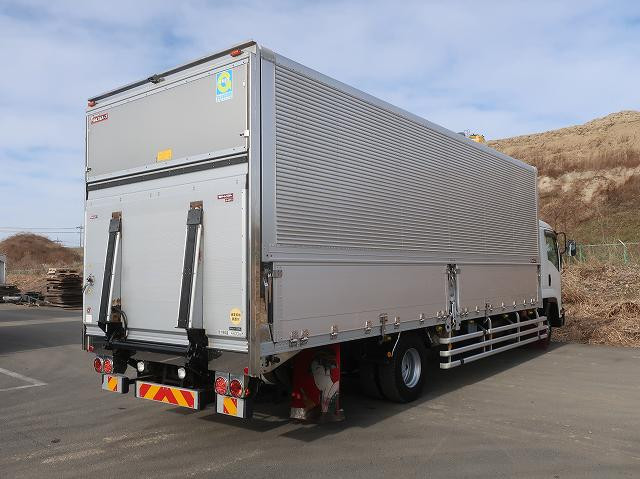 中古トラック いすゞアルミウィング ＃3