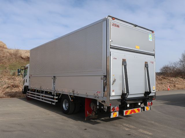 中古トラック いすゞ フォワード 増トンアルミウィング