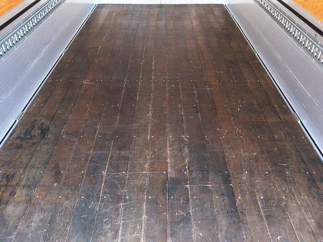 中古トラック いすゞアルミウィング ＃8