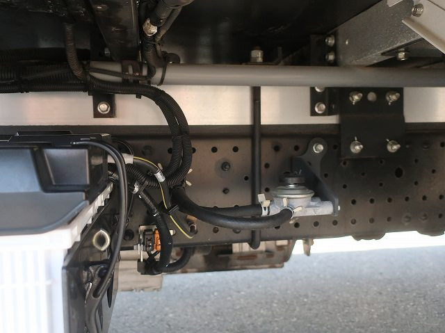 中古トラック いすゞアルミウィング ＃9