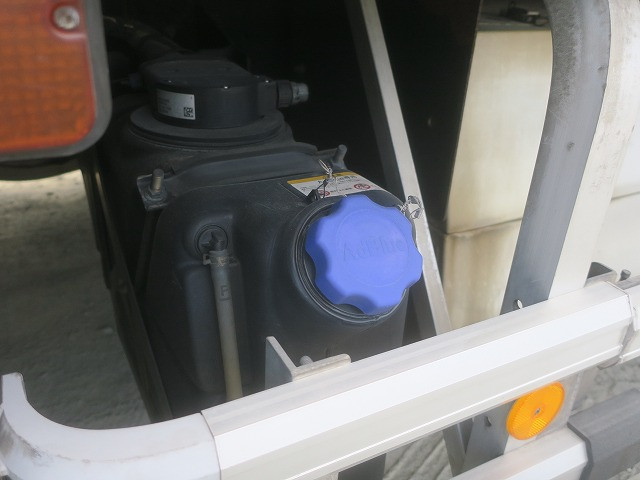 中古トラック いすゞ冷凍バン ＃12