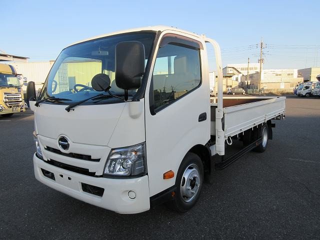 日野　平ボディ