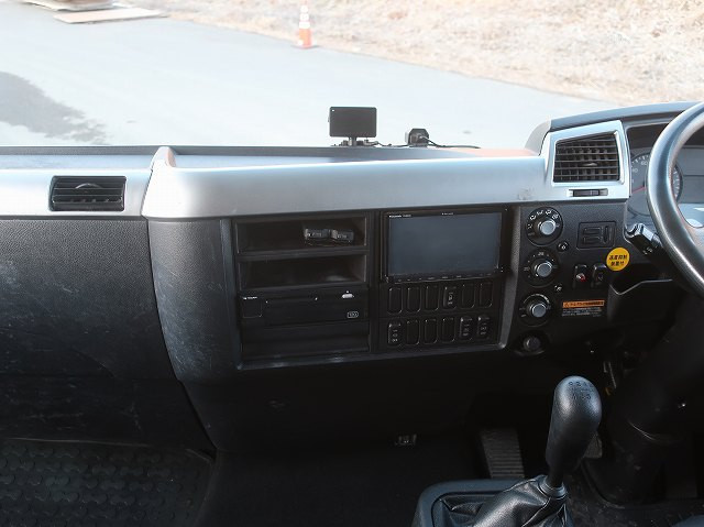 中古トラック 三菱ふそうクレーン付平ボディ ＃15