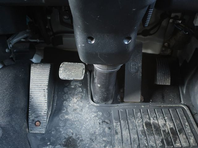 中古トラック 三菱ふそうクレーン付平ボディ ＃21