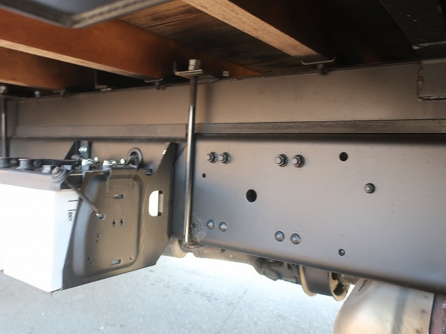 中古トラック 三菱ふそうクレーン付平ボディ ＃10