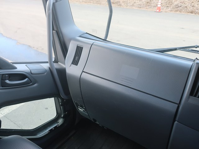 中古トラック いすゞクレーン付平ボディ ＃13