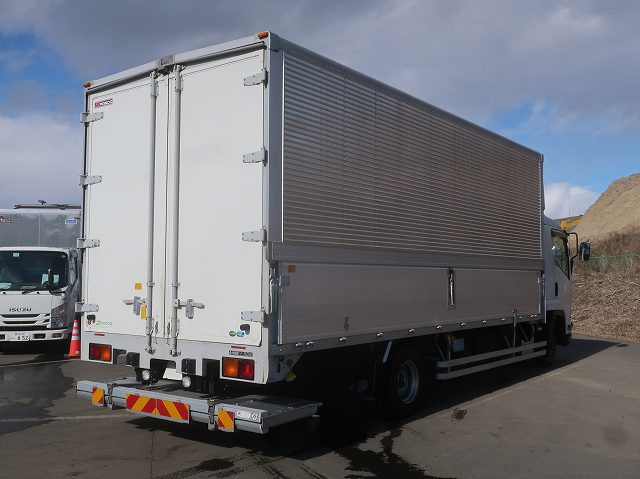 中古トラック いすゞアルミウィング ＃3