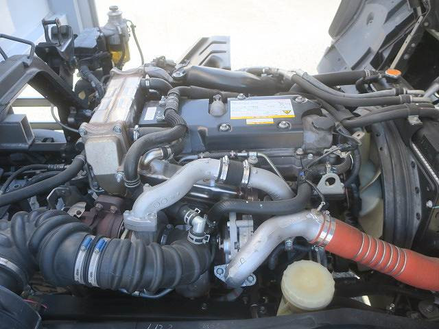 中古トラック いすゞ フォワード 中型アルミウィング