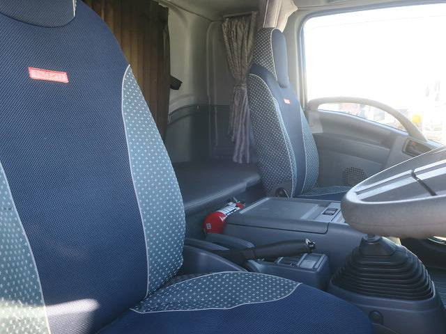 中古トラック いすゞ フォワード 中型アルミウィング