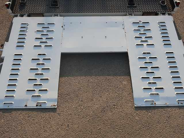 中古トラック いすゞセーフティーローダー（車載車） ＃10