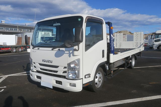いすゞ　車載車／キャリアカー／重機運搬車
