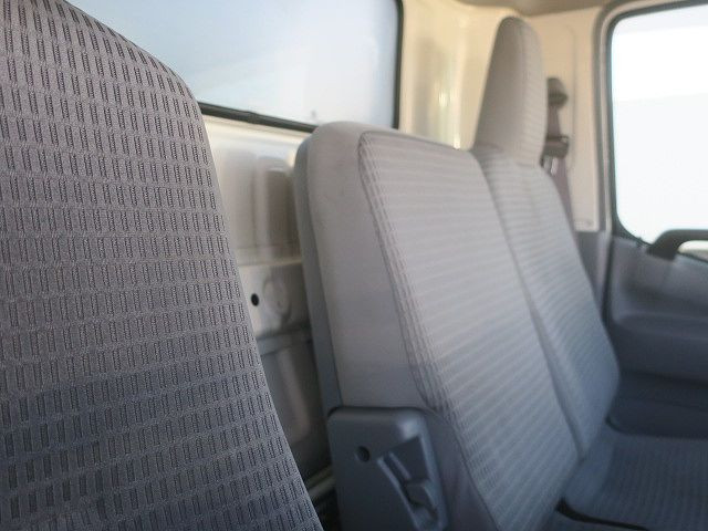 中古トラック 日野 デュトロ 3tアルミウィング