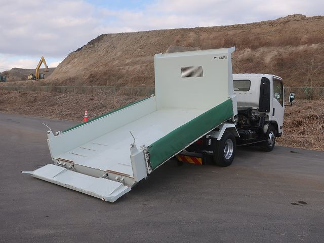 [Lease-Only Vehicle] 2017 Isuzu Elf Compact Loader Dump Truck with 3.75t Load Capacity and ShinMaywa Manual Cobo Lane, 150 HP. ★Rakunori Pack Installed! / New Studless Tires Installed★