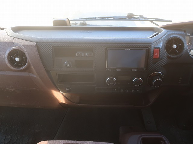 中古トラック 日野 レンジャー 中型平ボディ