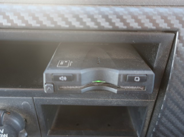 中古トラック 日野 レンジャー 中型平ボディ