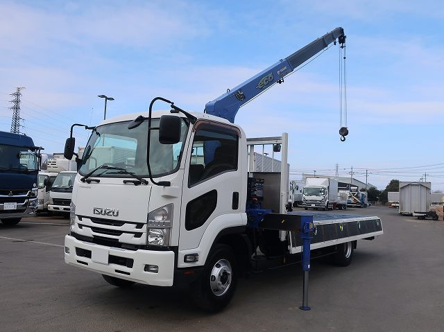 [Vehicle for lease rental only] 2017 Isuzu Forward, medium-sized flatbed crane with standard 5400cc, Tadano 4-speed, radio-controlled hook-in. *Annual crane inspection completed/Safety vehicle inspection package installed! *