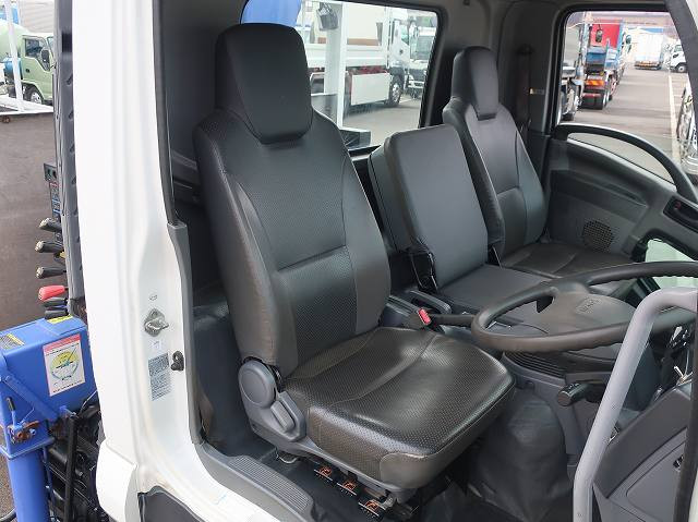 中古トラック いすゞクレーン付平ボディ ＃17