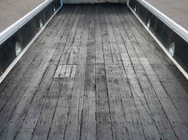 中古トラック いすゞクレーン付平ボディ ＃8