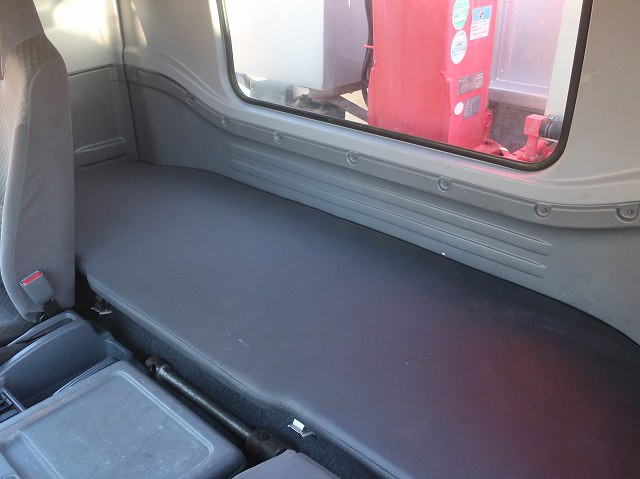 中古トラック いすゞクレーン付平ボディ ＃23