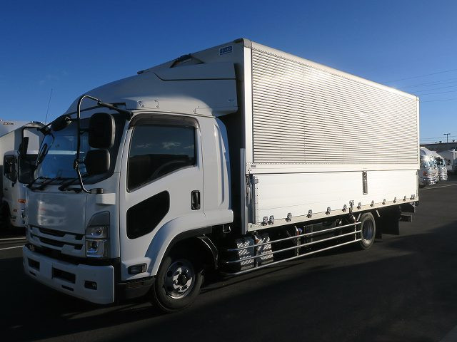 【リースレンタル専用車両】令和3年式 UDトラックス コンドル 中型アルミウィング 6200ワイド コンビゲート 後輪エアサス 240馬力 ★楽のりパック施工済み！★