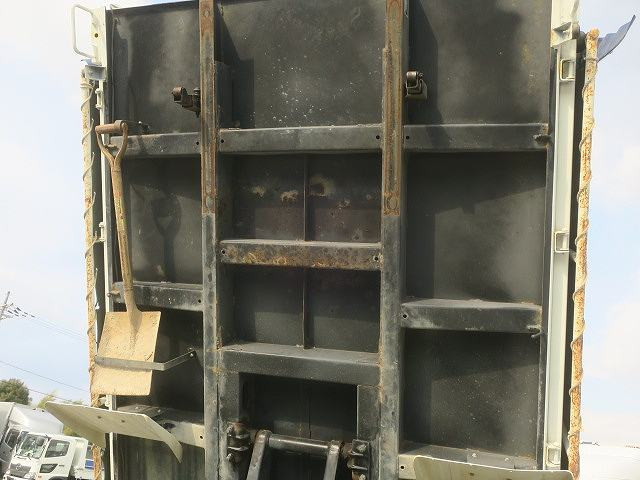 中古トラック いすゞダンプ ＃9