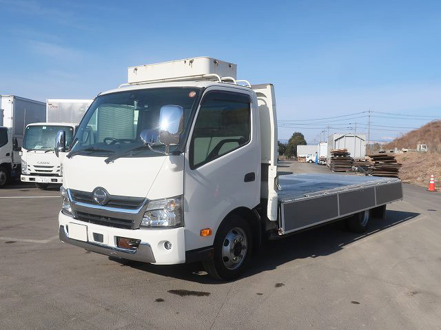 中古トラック 日野 デュトロ 小型平ボディ