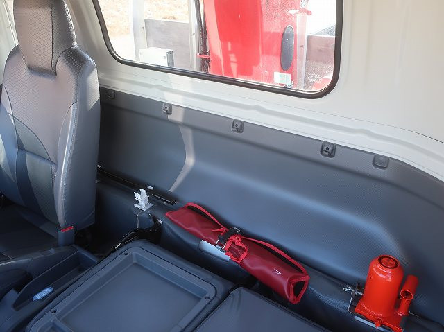 中古トラック いすゞクレーン付平ボディ ＃22