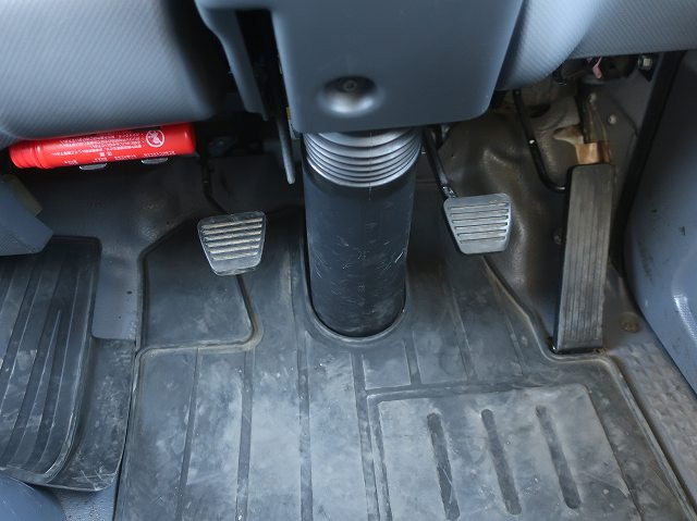 中古トラック いすゞクレーン付平ボディ ＃24