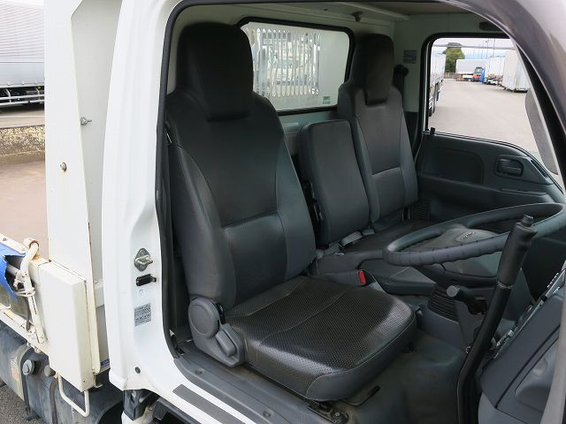 中古トラック いすゞ エルフ 2tダンプ