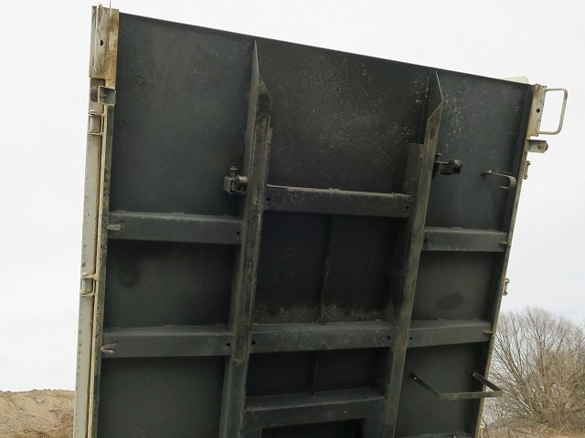 中古トラック いすゞ エルフ 2tダンプ