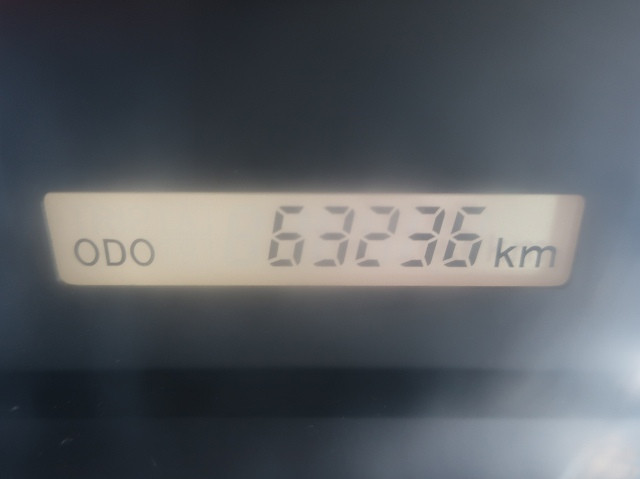 中古トラック いすゞ エルフ 小型平ボディ