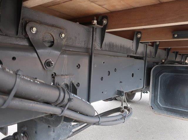 中古トラック 日野クレーン付平ボディ #12