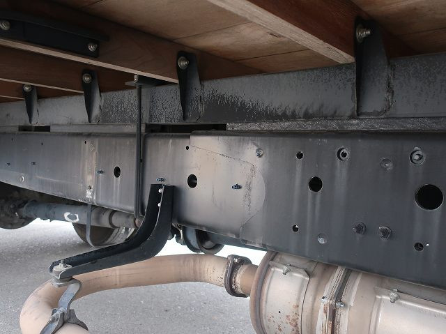 中古トラック 日野 レンジャー 中型クレーン付平ボディ