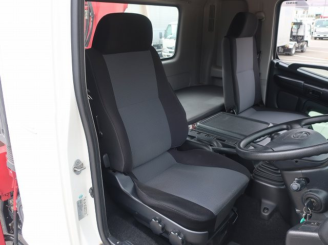 中古トラック 日野 レンジャー 中型クレーン付平ボディ