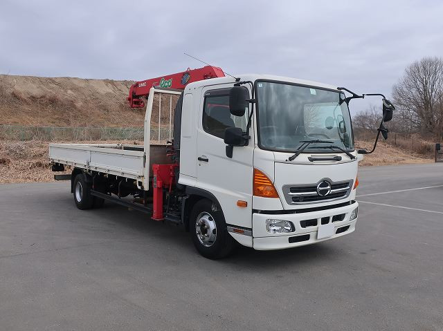 中古トラック 日野 レンジャー 中型クレーン付平ボディ