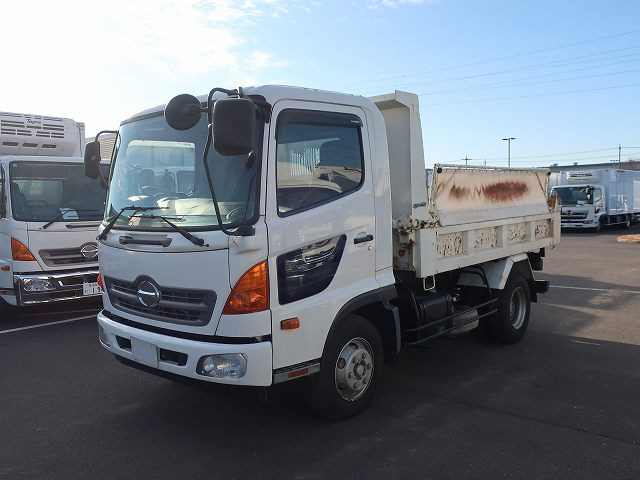 日野　ダンプ