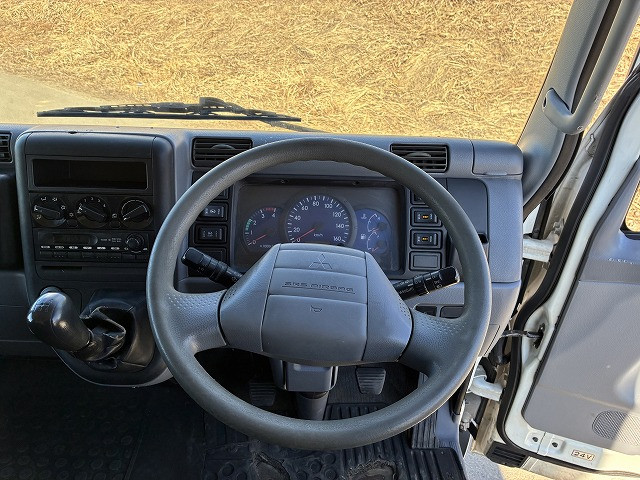 中古トラック 三菱ふそう キャンター 2tアルミバン