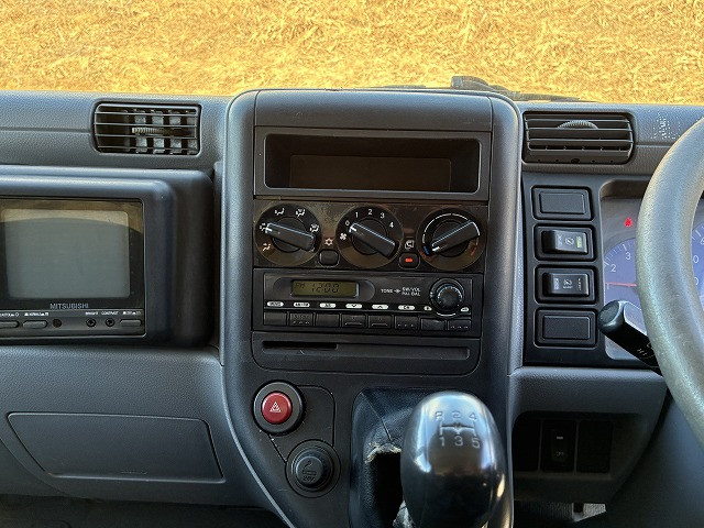 中古トラック 三菱ふそう キャンター 2tアルミバン