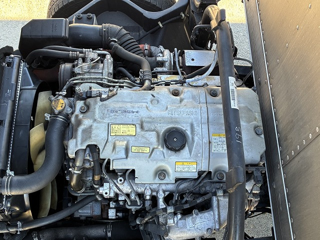 中古トラック 三菱ふそう キャンター 2tアルミバン