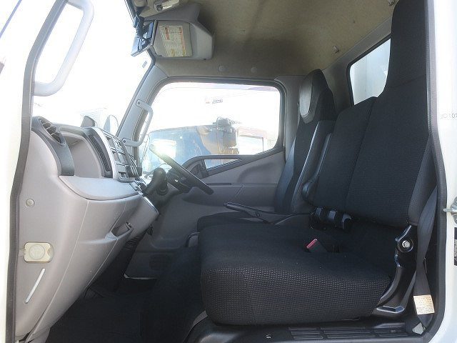 中古トラック 三菱ふそう冷凍バン ＃23