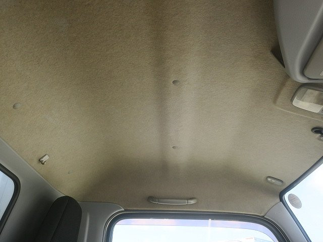 中古トラック 三菱ふそう冷凍バン ＃24