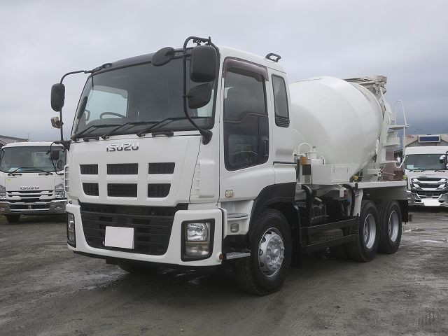 中古トラック いすゞコンクリートミキサー車